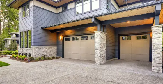 Close Automatic Garage Door, Trades serving Frisco, Texas